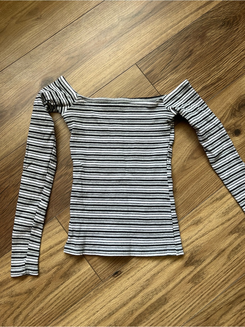 Hollister Striped Off The Shoulder Ribbed Slim Fit Long Sleeve Tee Top Small